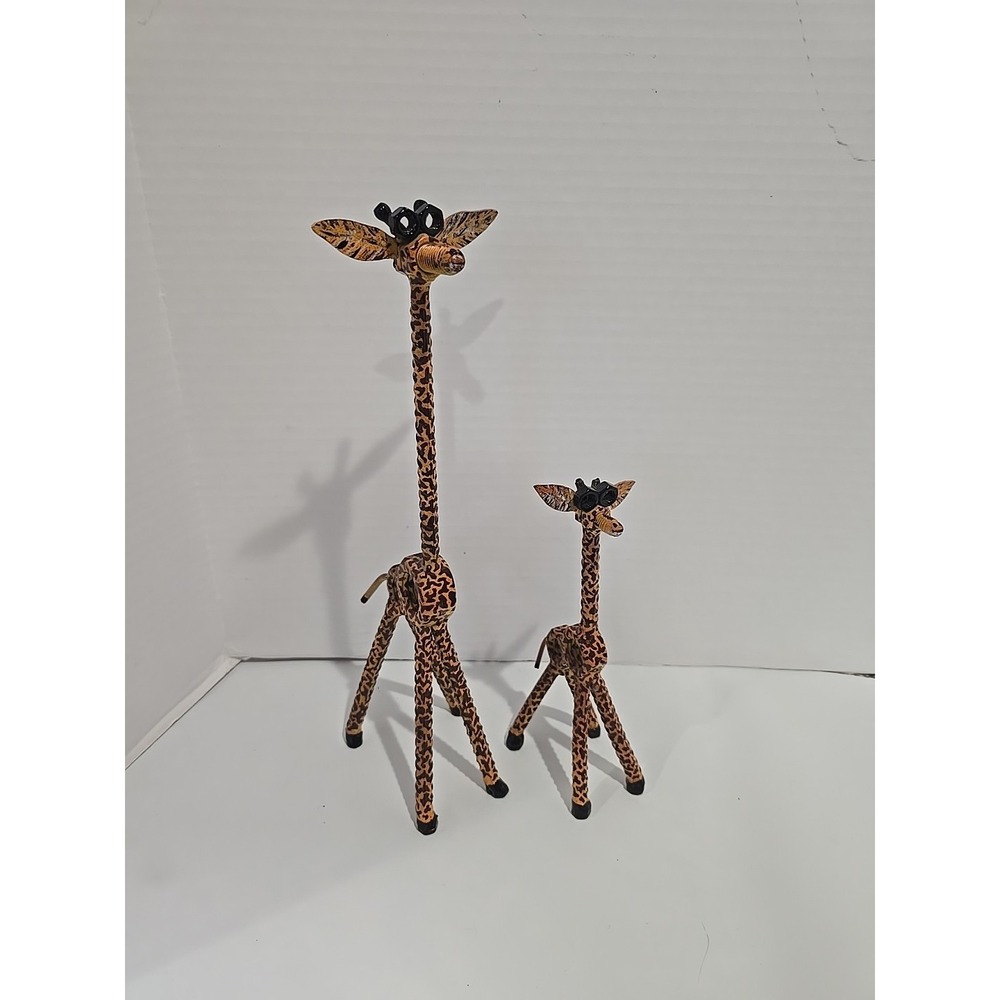 2‎ Giraffes Made From Nuts And Bolts